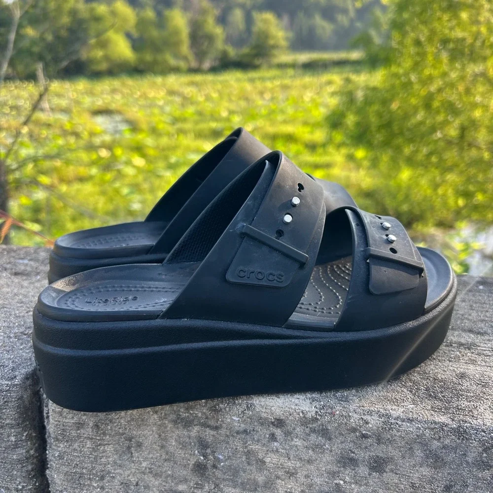 Crocs Brooklyn Low Wedge Sandals Black Platform Slide LiteRide Womens Size 6